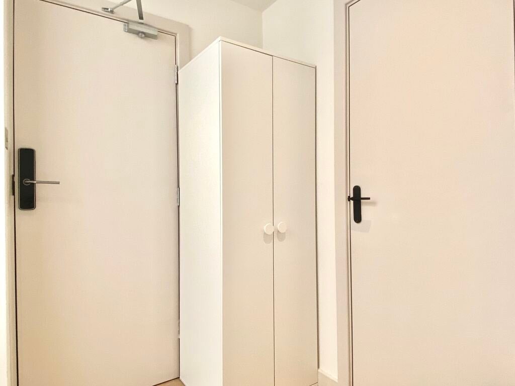Room Buxton Street in Greater London