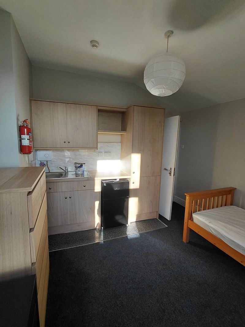 Room Bromyard Road in Worcester
