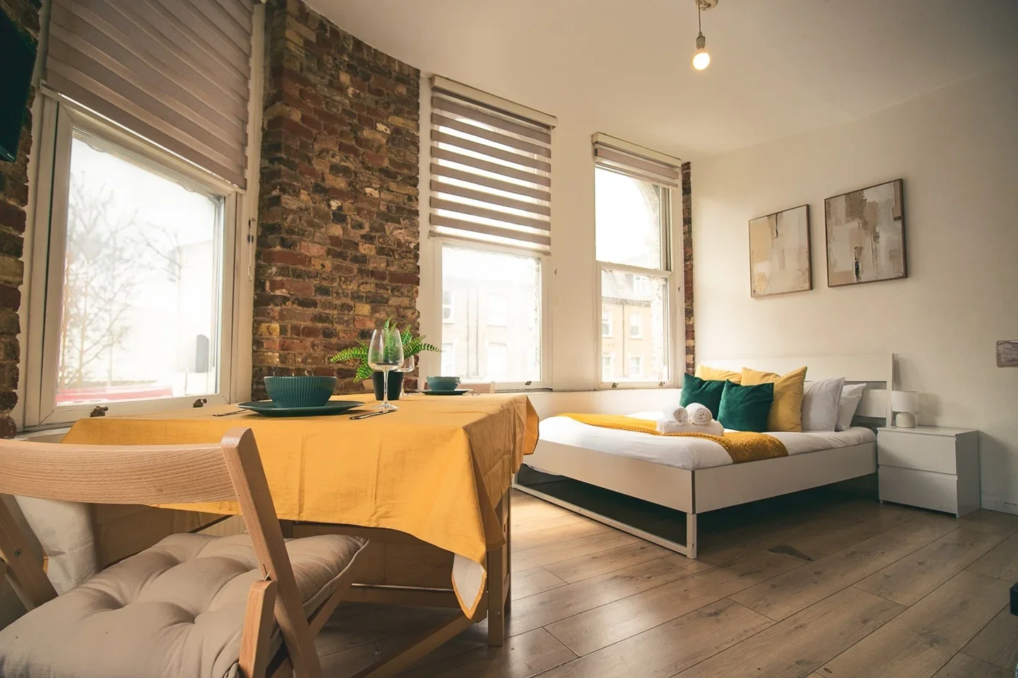 Flat Seven Sisters Road in Greater London
