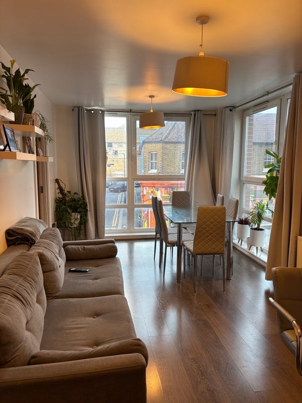 Room Brabant Road in Greater London