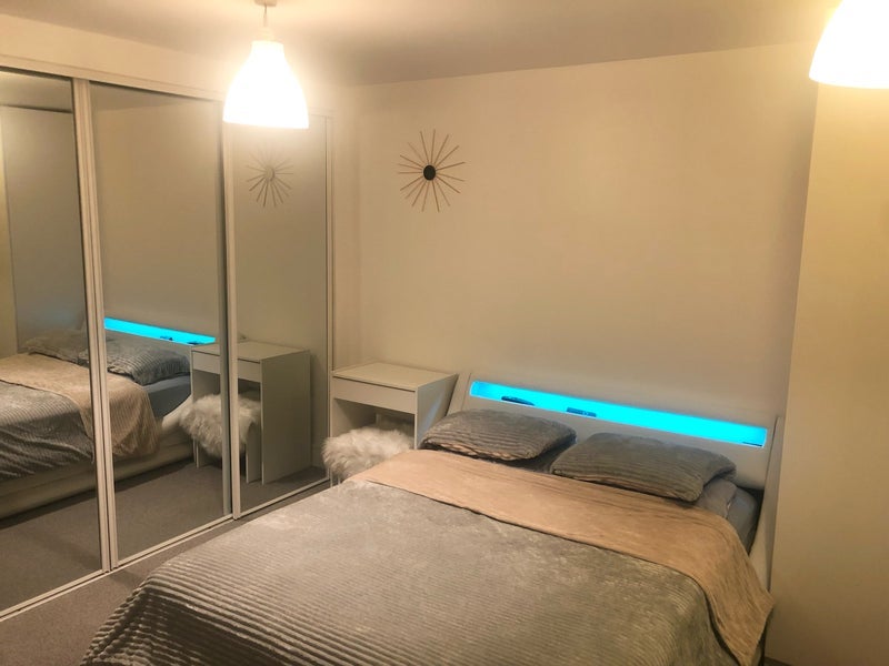 Room Brabant Road in Greater London