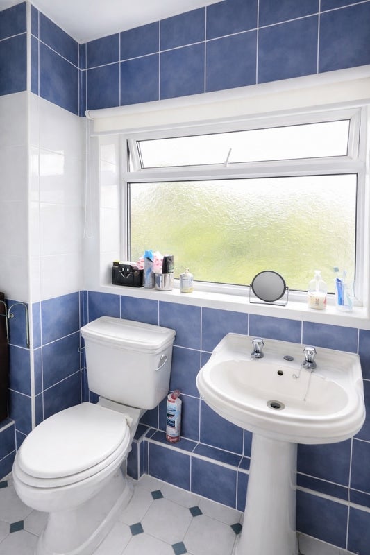 Room Cophams Close in Metropolitan Borough of Solihull