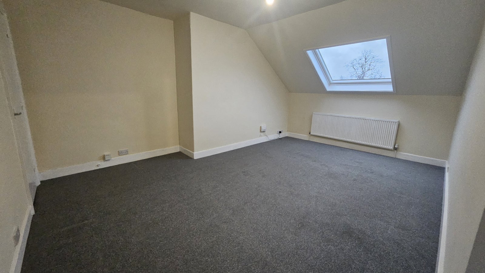 Flat Middle Street North in Driffield