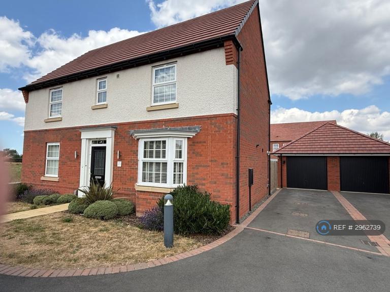 House Johnson Close in Oadby and Wigston