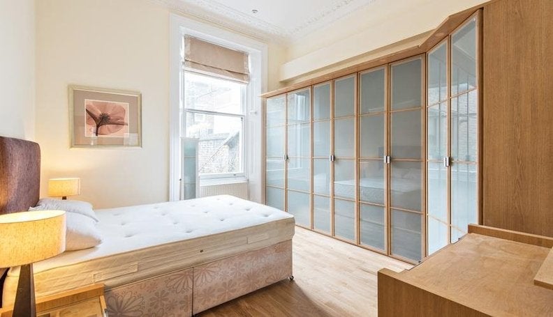 Flat Ashburn Gardens in Greater London