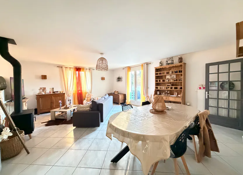 House Route de Montgon in Pargny-la-Dhuys