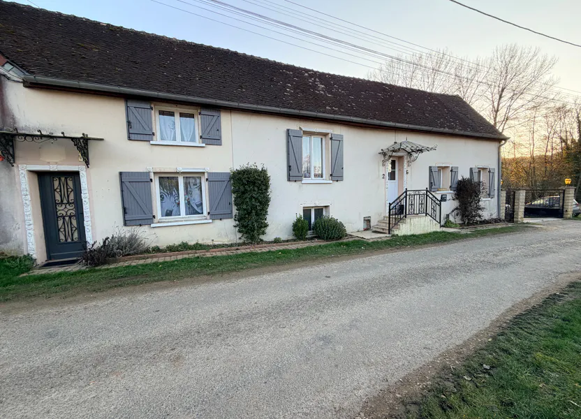 House Route de Montgon in Pargny-la-Dhuys