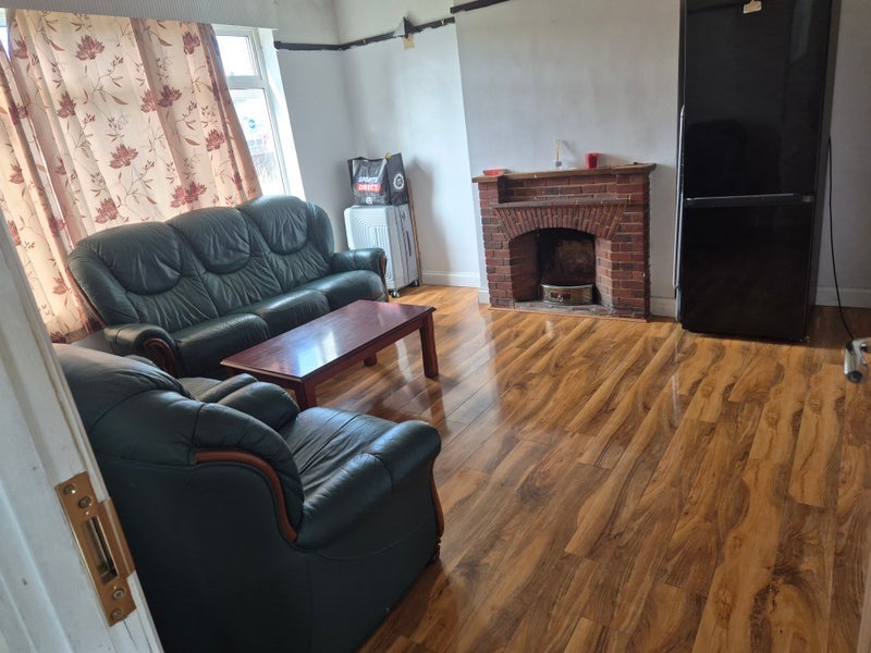 Room Gloucester Road in Bristol