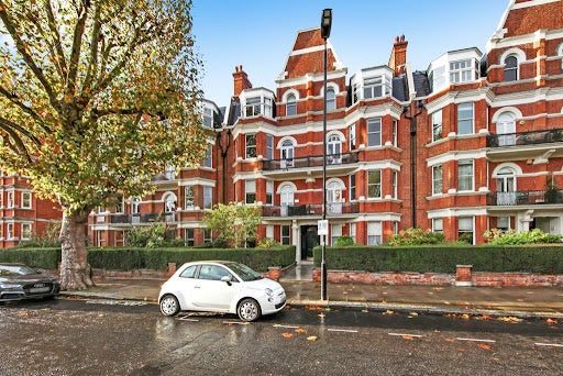 Room Elgin Avenue in City of Westminster