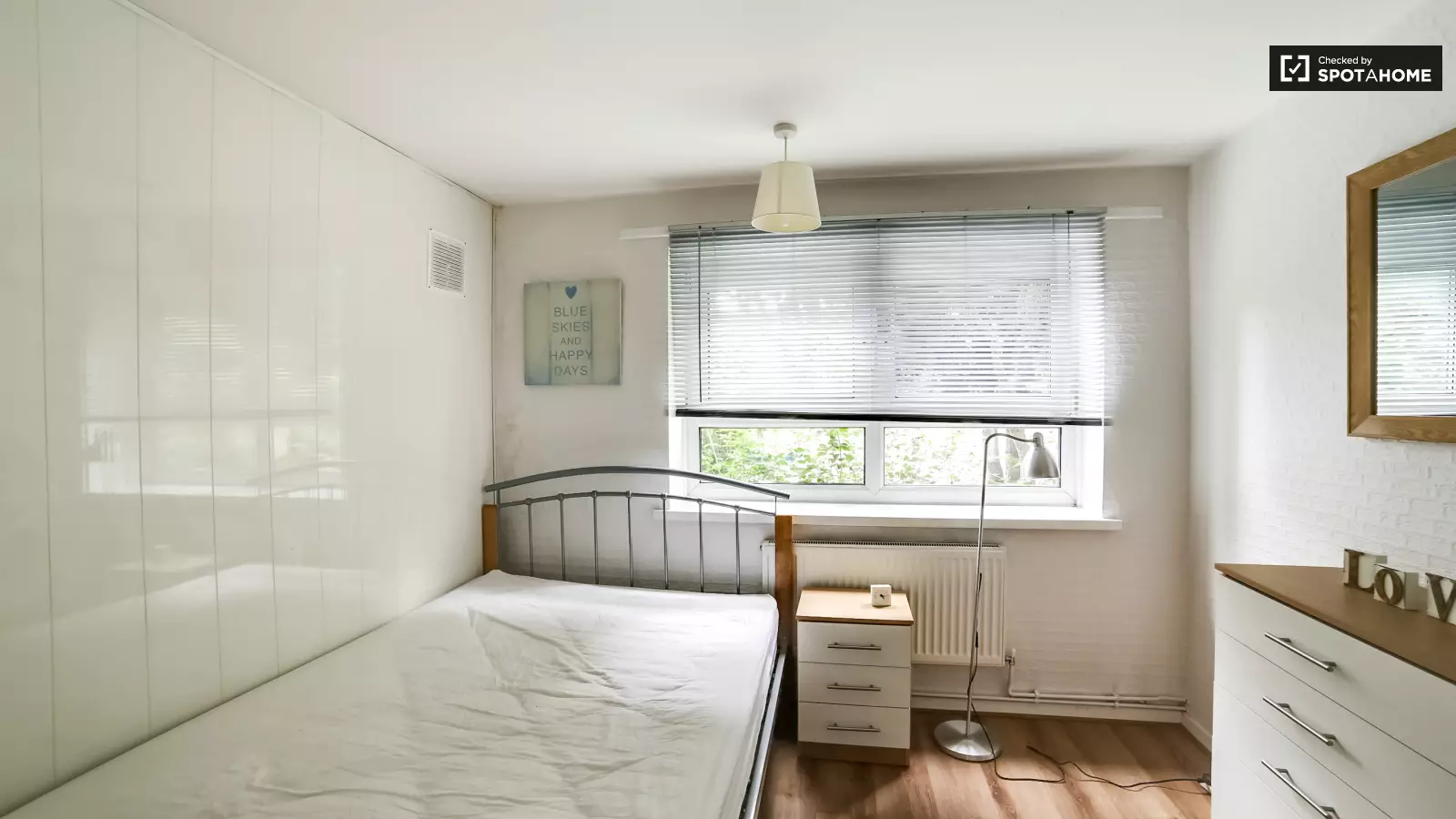 Room Barnby Square in Greater London