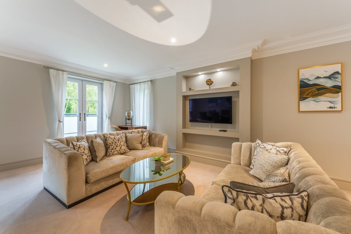 Flat Kingswood in Winkfield