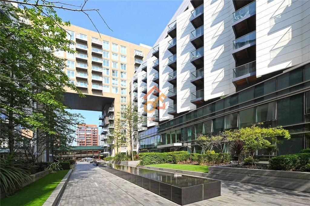 Flat Baltimore Wharf in Greater London