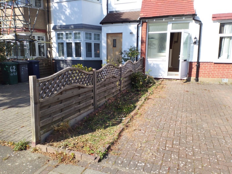 Room Hervey Close in Greater London