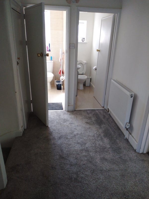 Room Hervey Close in Greater London