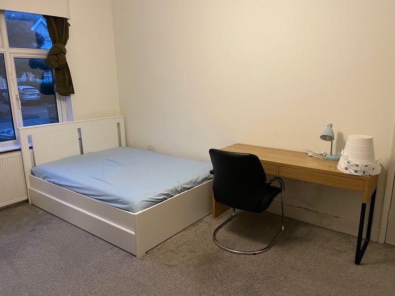 Room Hervey Close in Greater London
