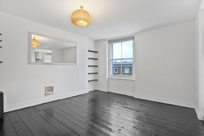 Flat Harrow Road in City of Westminster