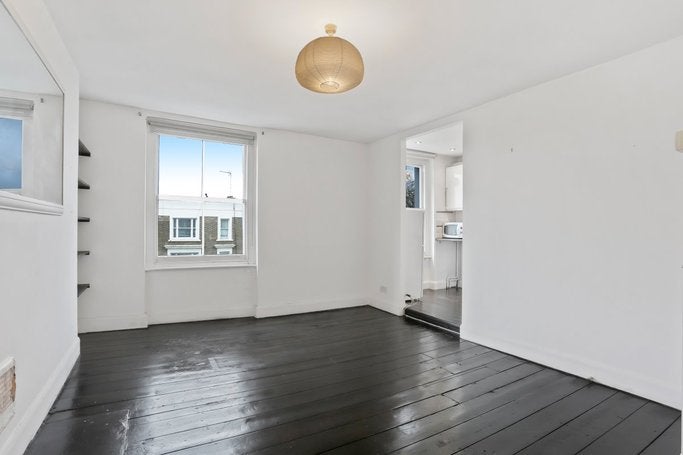 Flat Harrow Road in City of Westminster