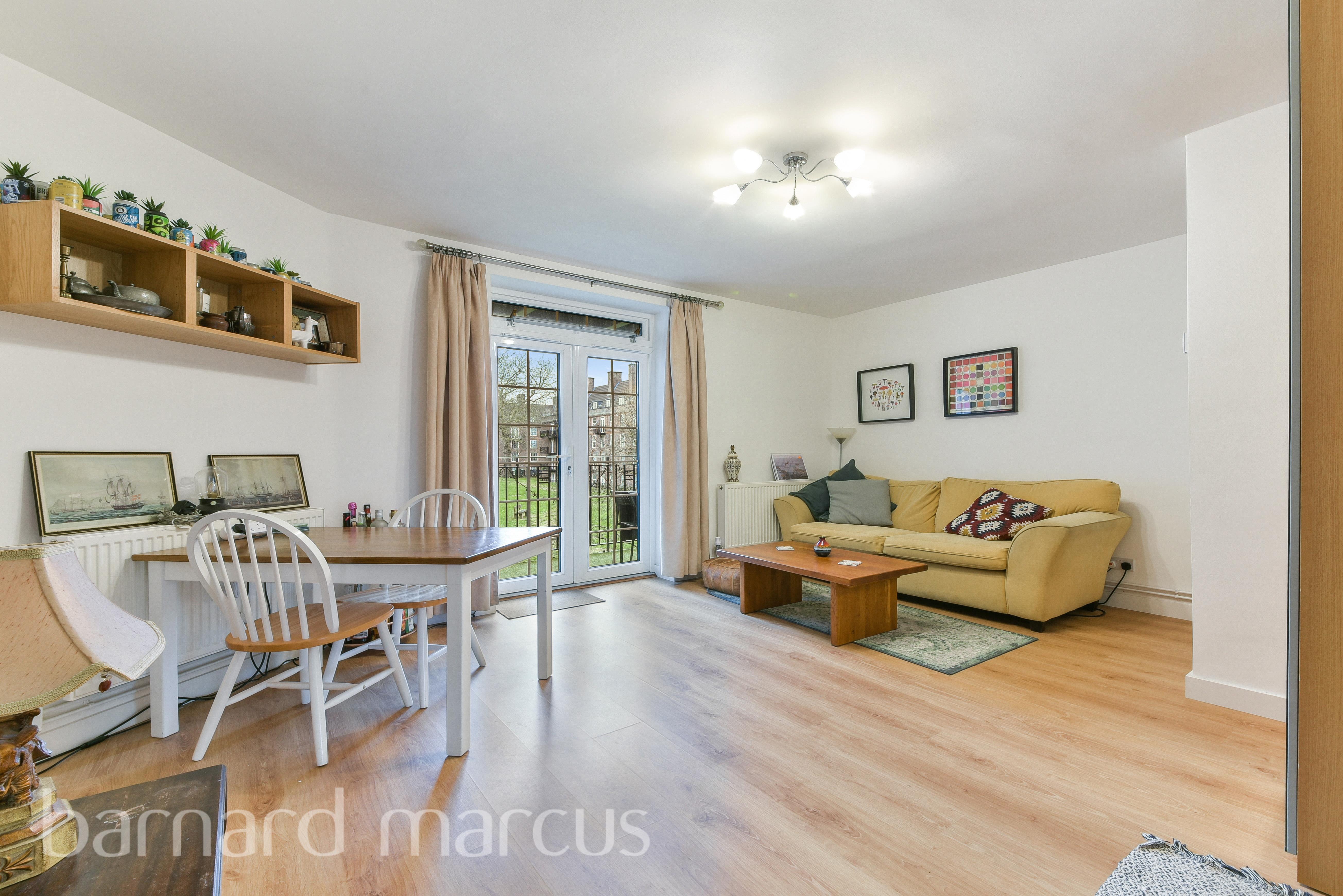 Flat Bourke Close in Greater London
