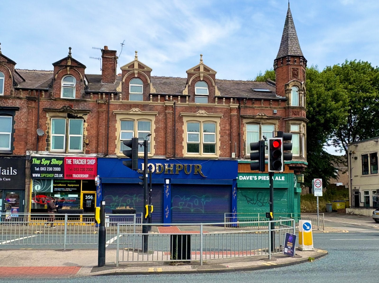 Flat Kirkstall Road in Leeds