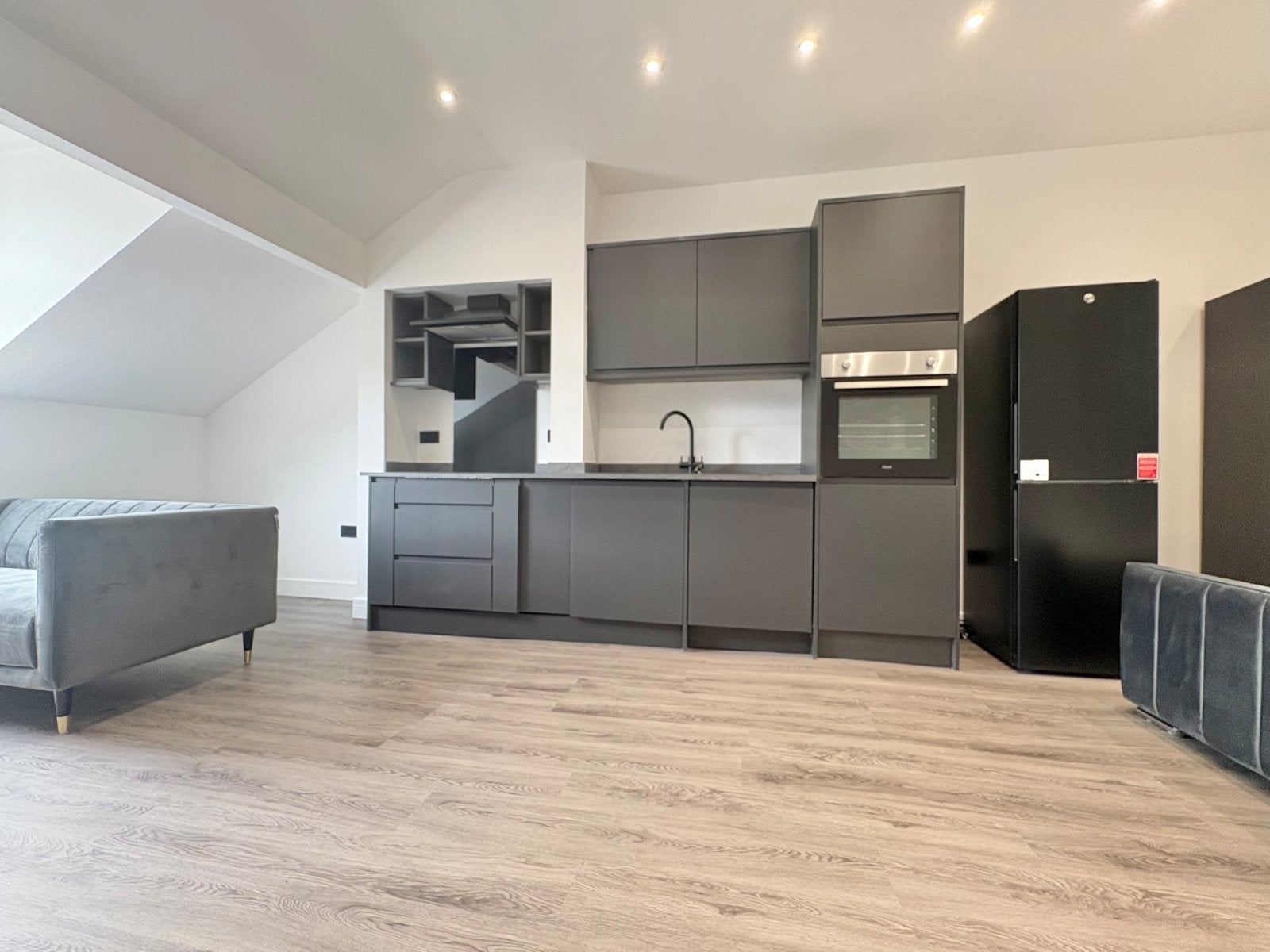 Flat Kirkstall Road in Leeds