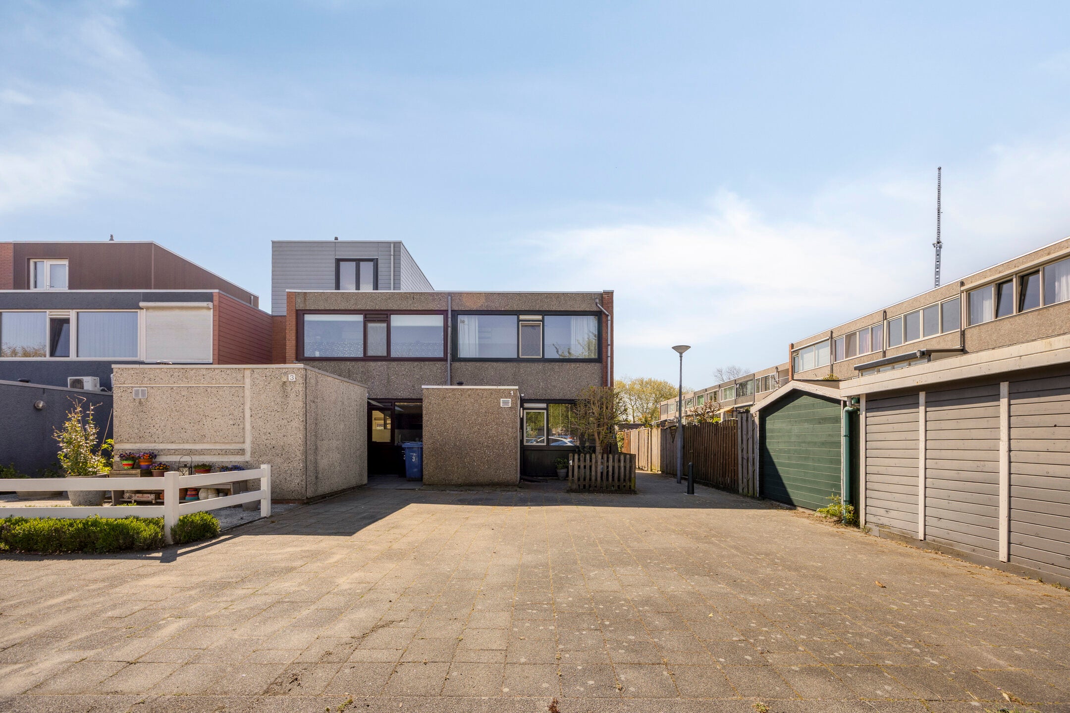 Hoekwoning te koop: Scharlakendoorn 1, Rotterdam