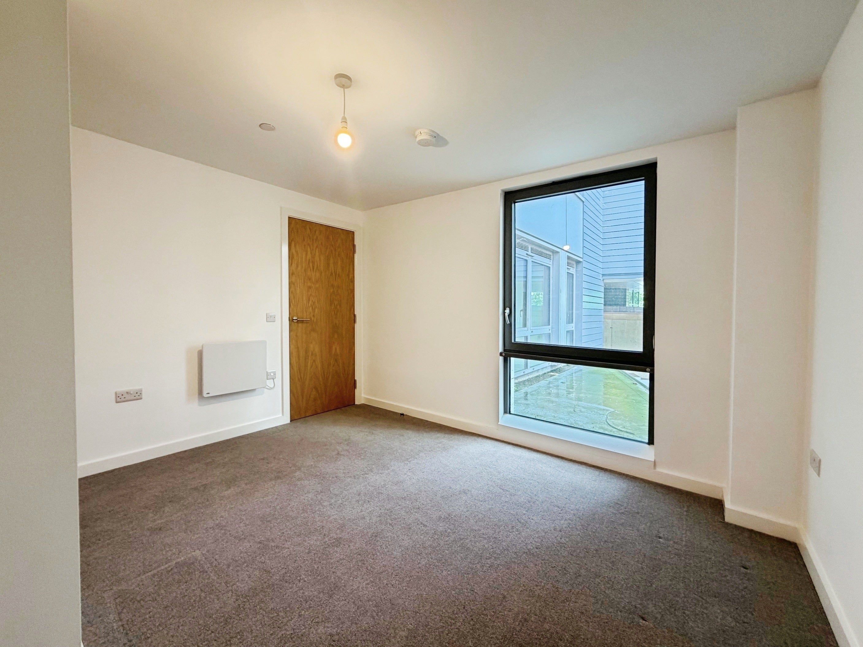 Flat Albert Place in Peterborough