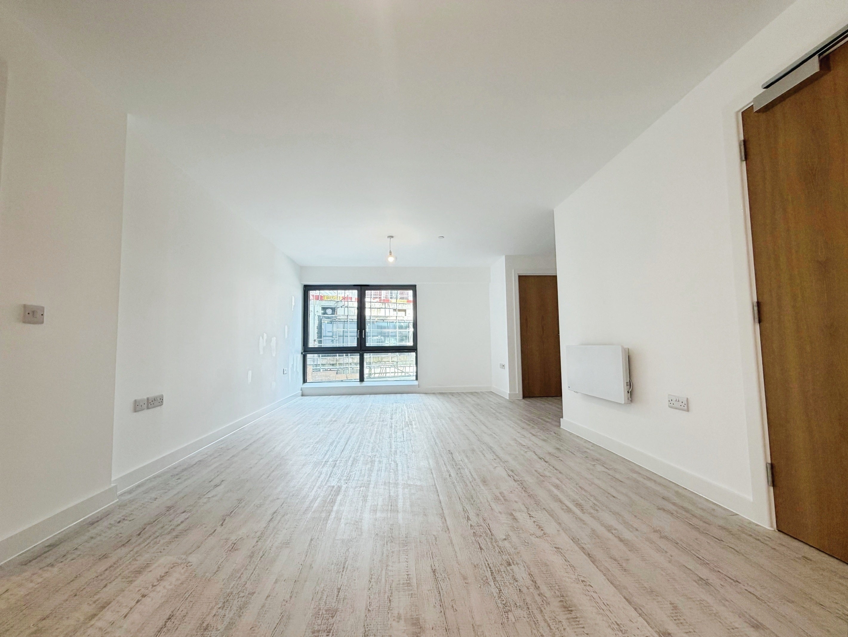 Flat Albert Place in Peterborough