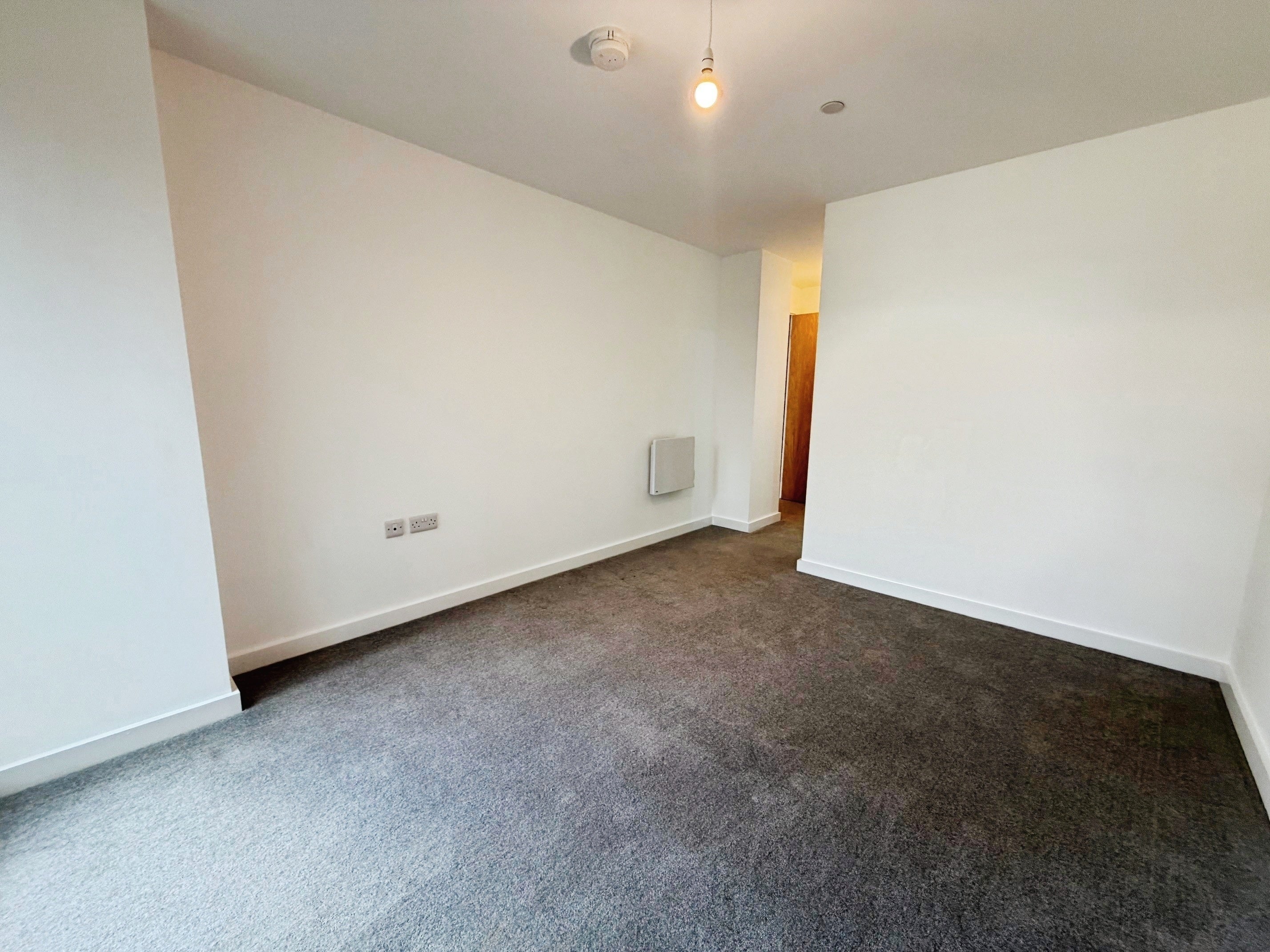 Flat Albert Place in Peterborough