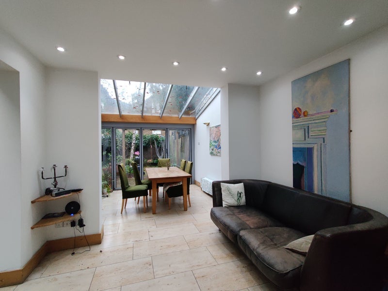 Room Meynell Crescent in Greater London