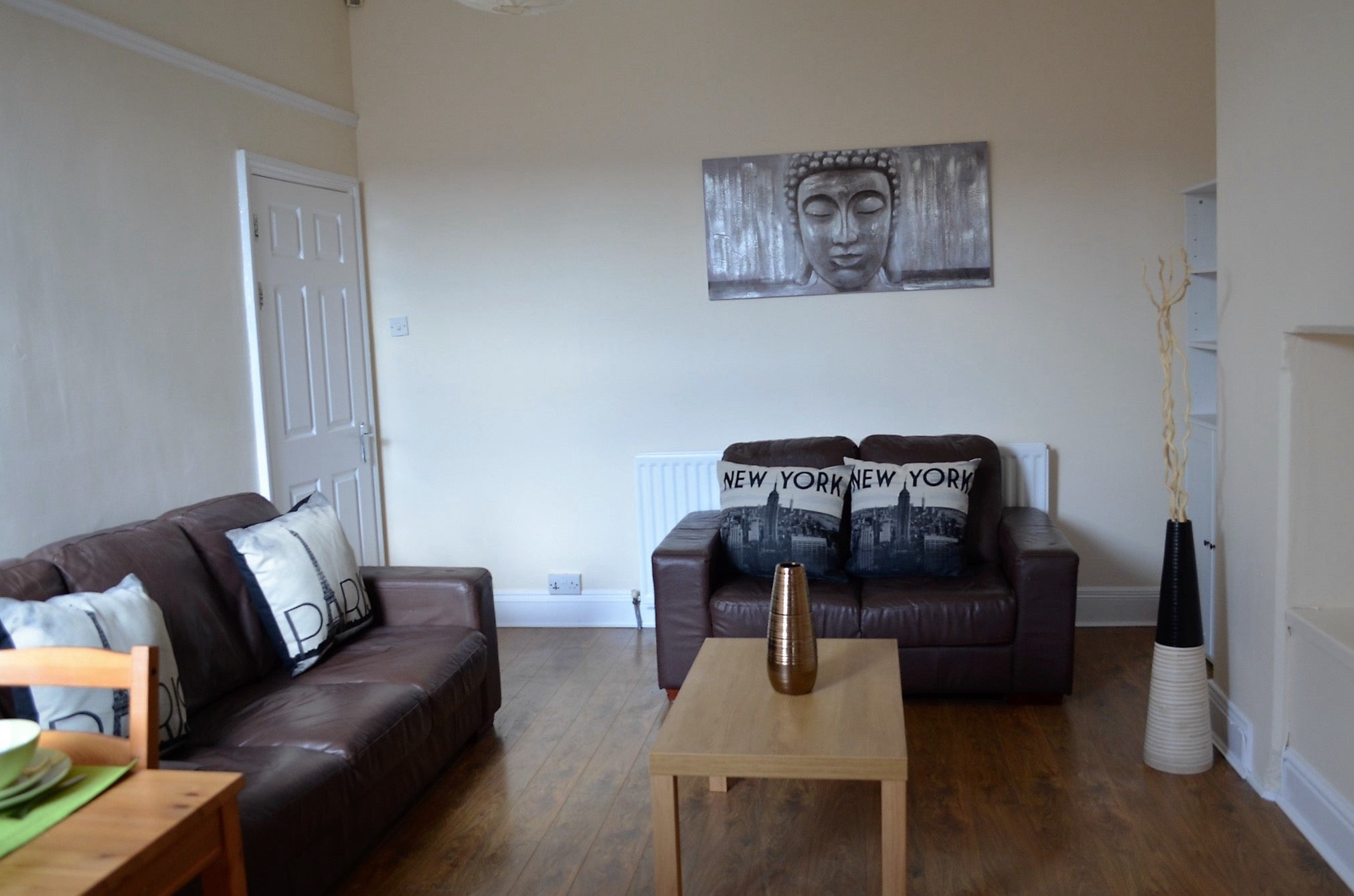 Flat Simonside Terrace in Newcastle upon Tyne