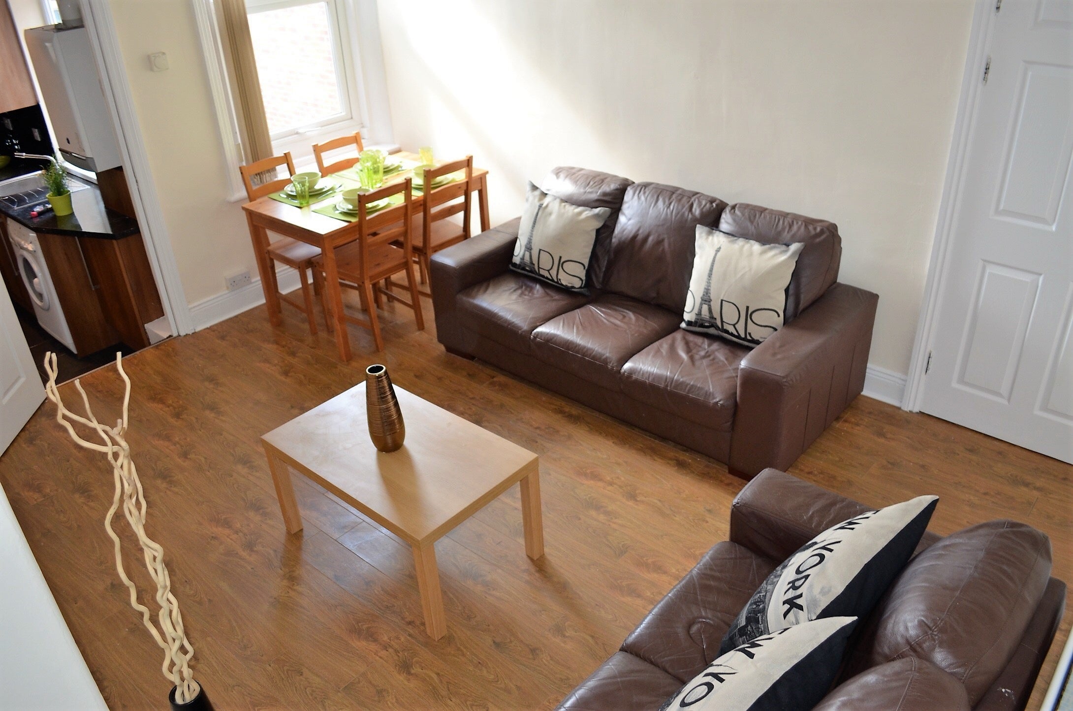 Flat Simonside Terrace in Newcastle upon Tyne