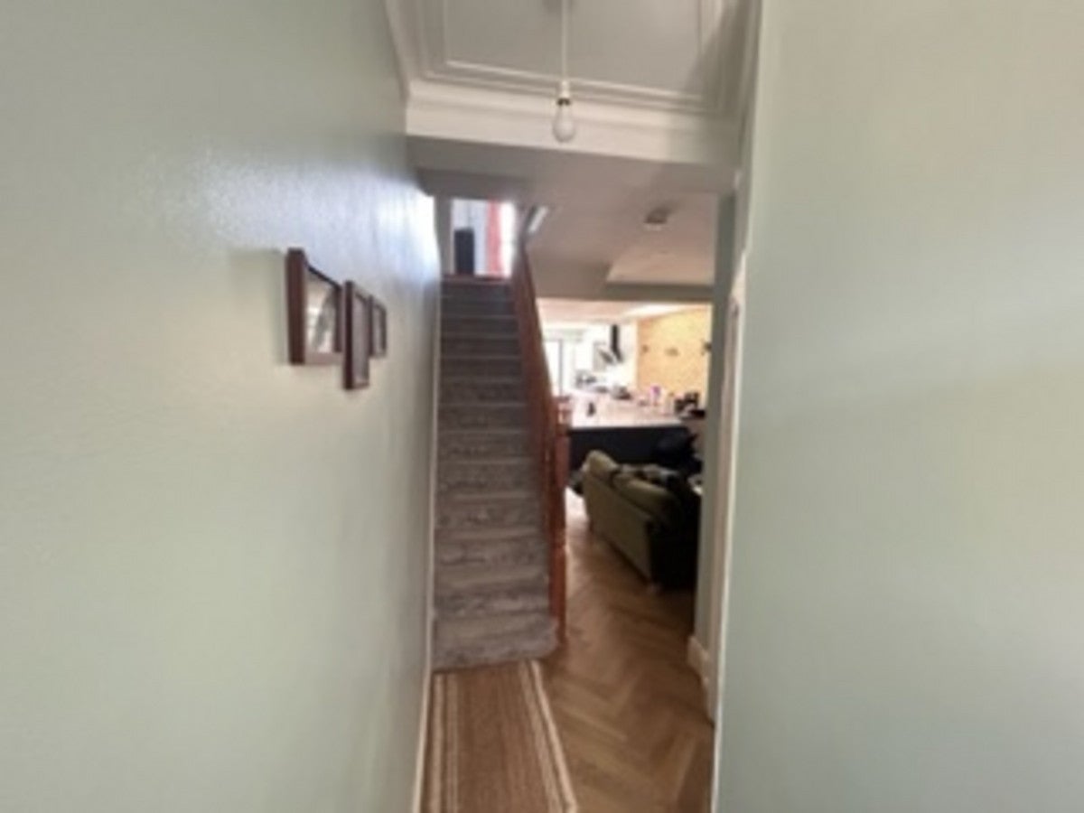 Room Bexhill Road in Greater London