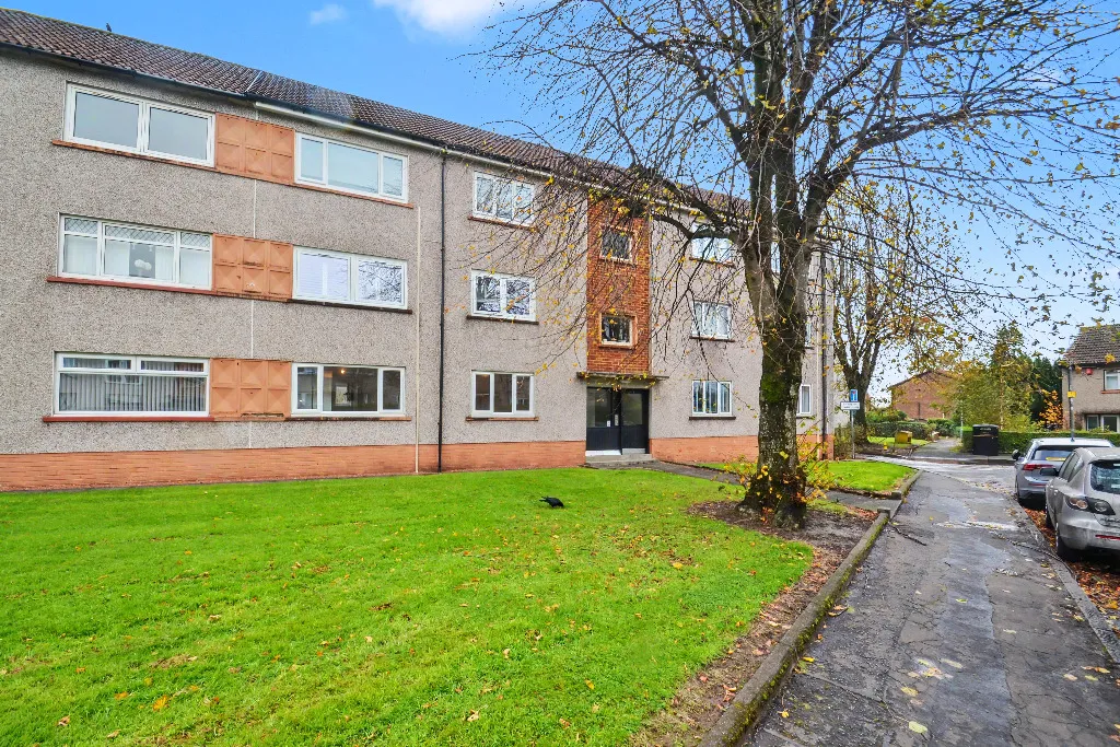 Flat Princes Square in East Kilbride