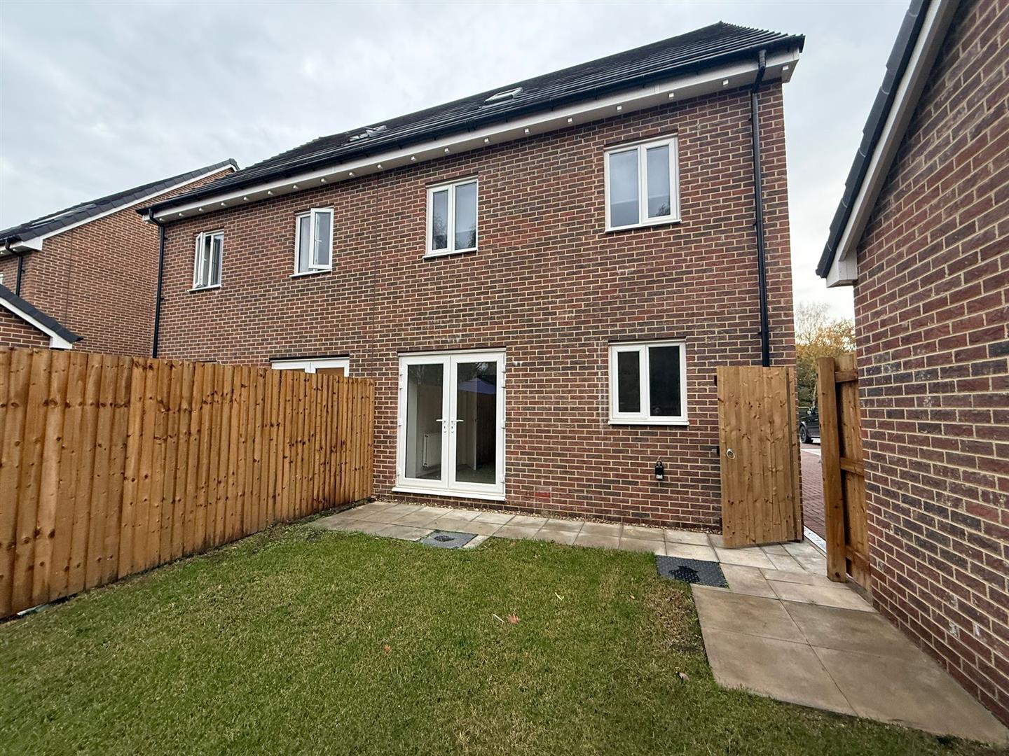 House Weights Lane in Bromsgrove