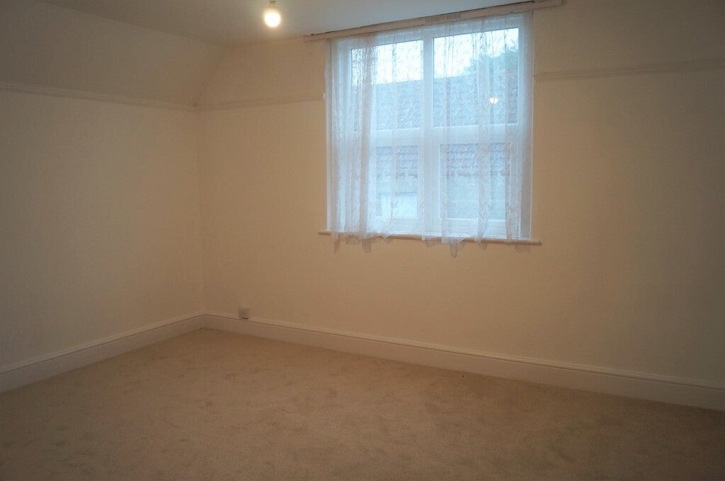 Flat Vestry Road in Street