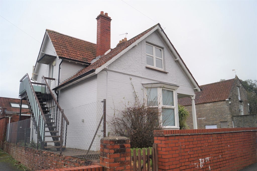 Flat Vestry Road in Street