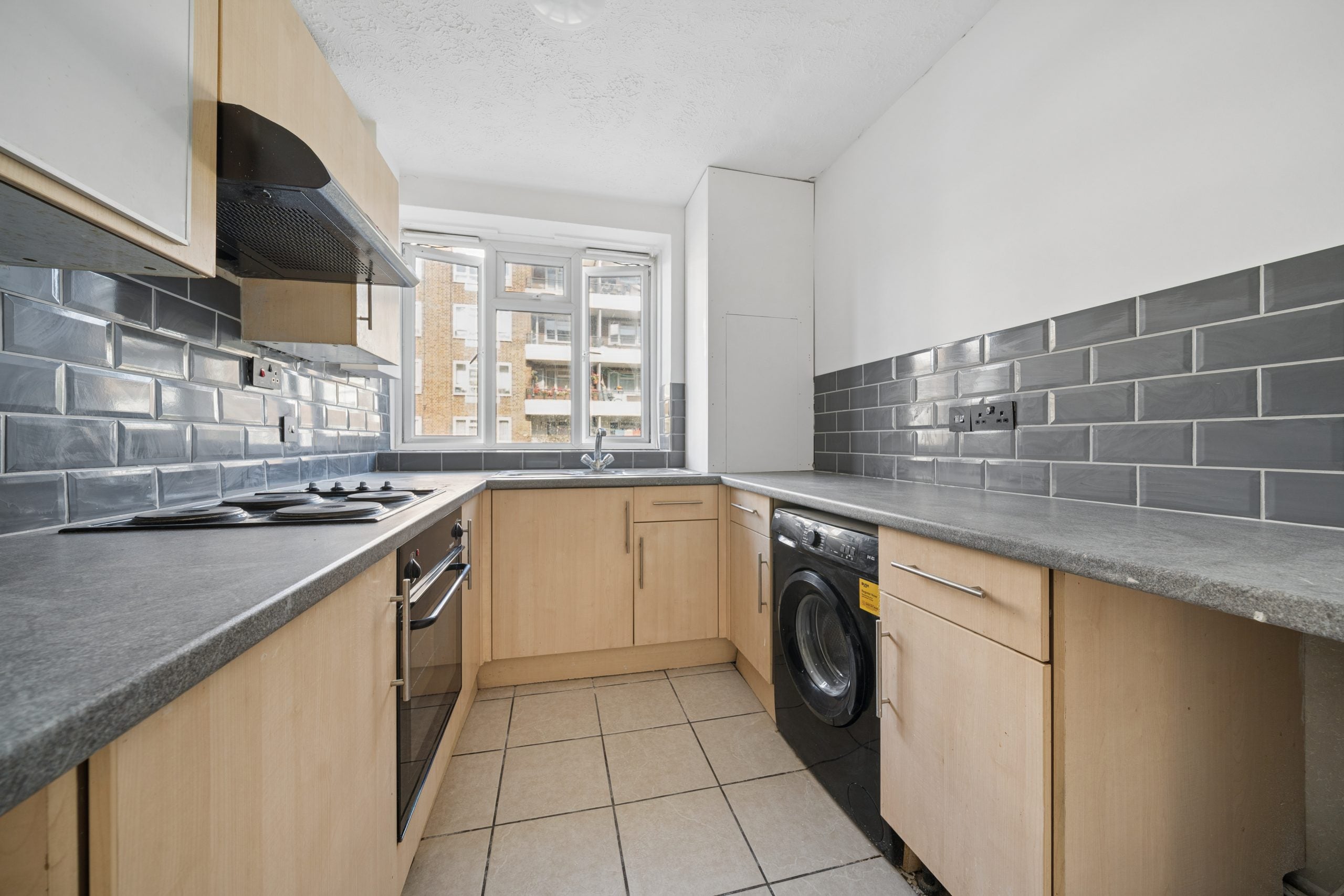Flat Beech Avenue in Greater London