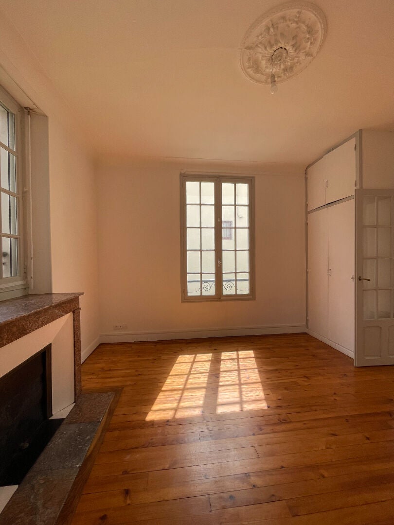 Appartement Rue Paul et Henri Courteault à Pau