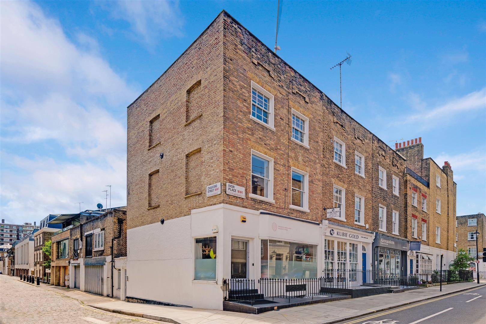 Flat Gloucester Place in City of Westminster