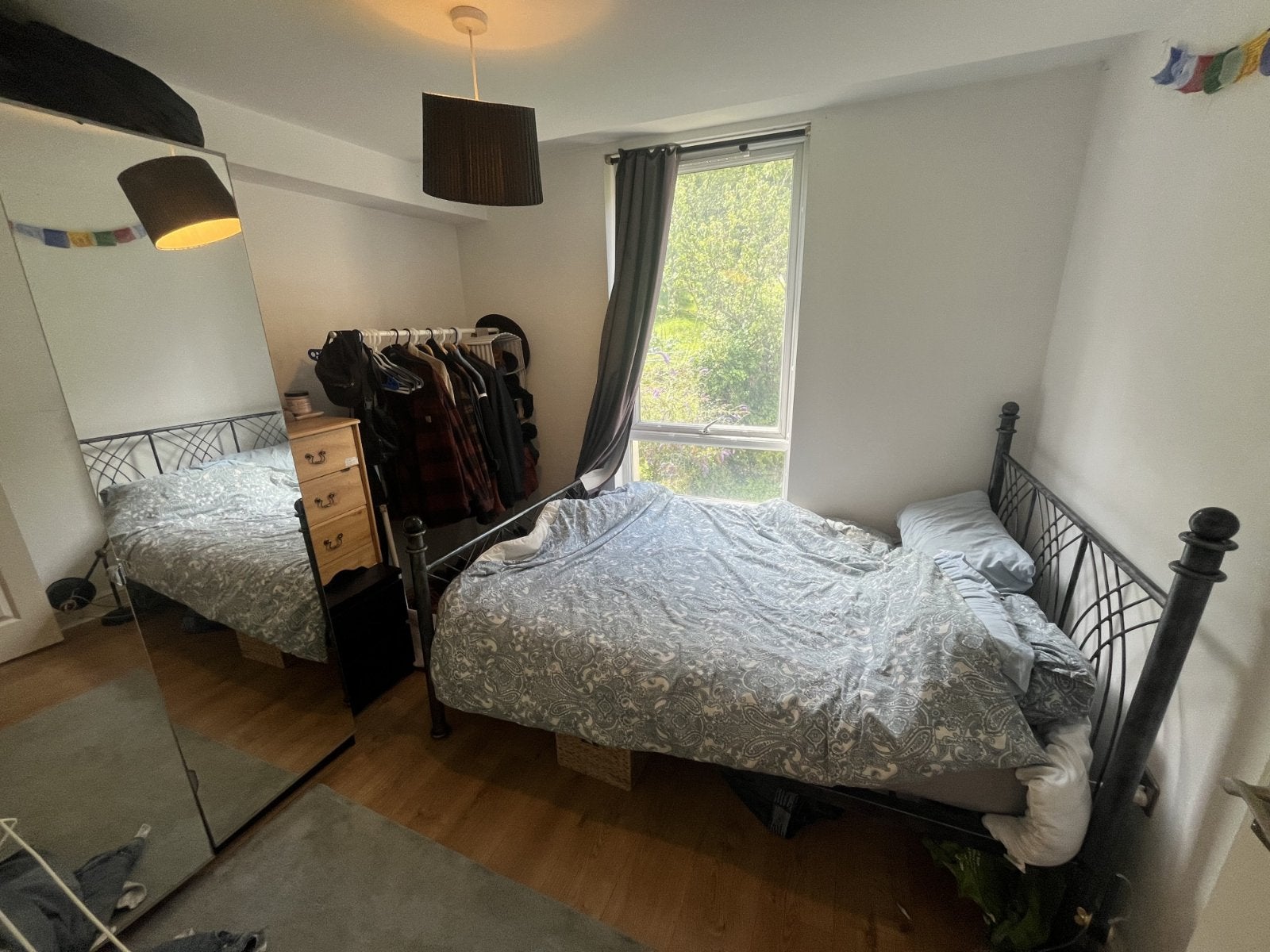 Flat Meanwood Road in Leeds