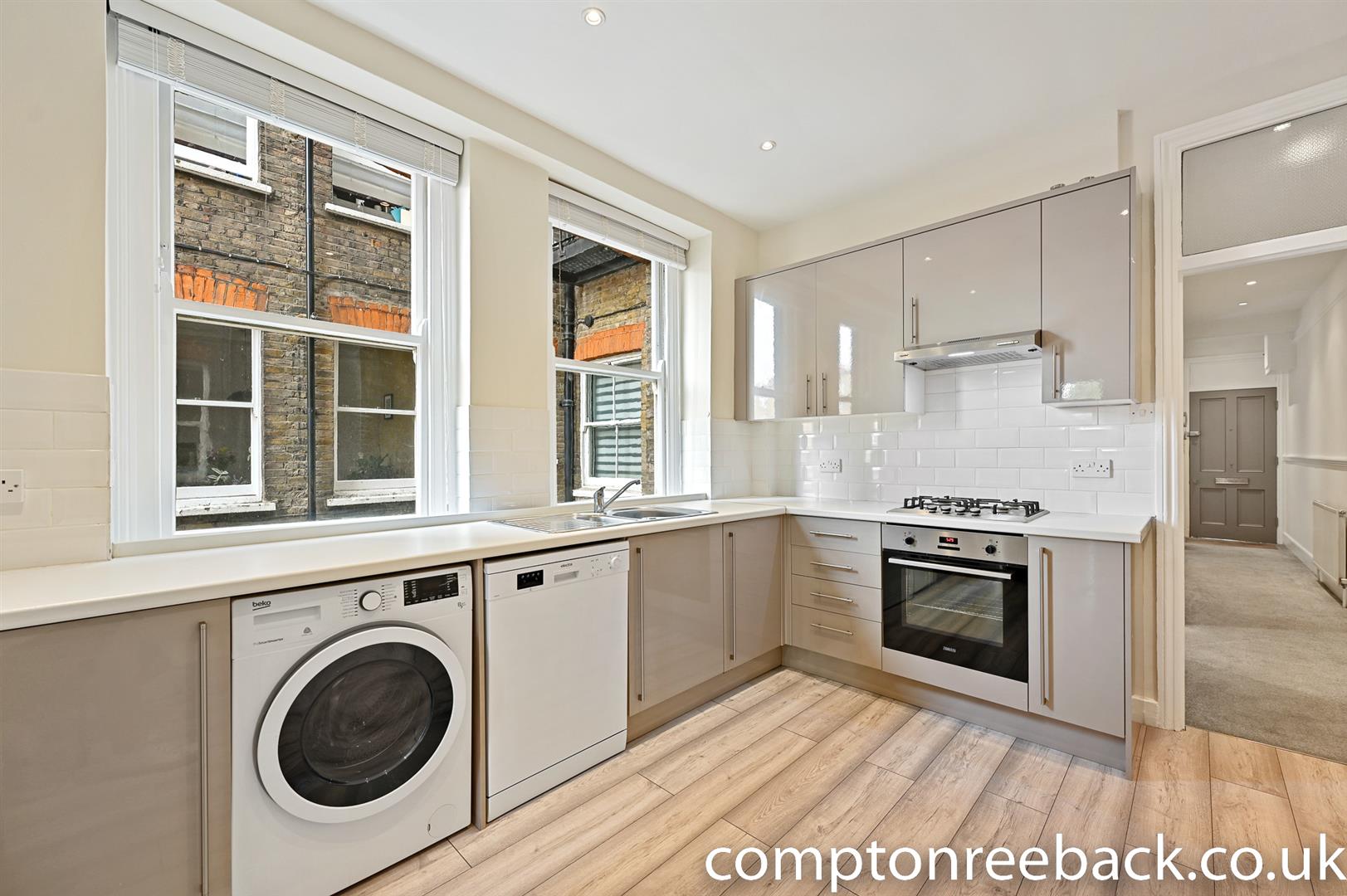 Flat Elgin Avenue in City of Westminster