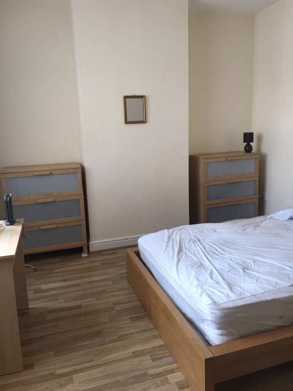 Room Linden Road in Sandwell