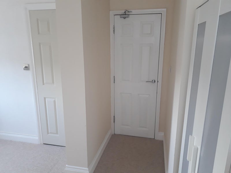 Room Sunnydene Road in Greater London
