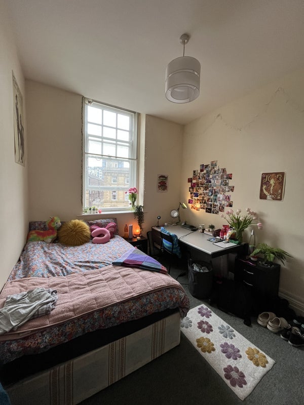 Room Westgate Road in Newcastle upon Tyne