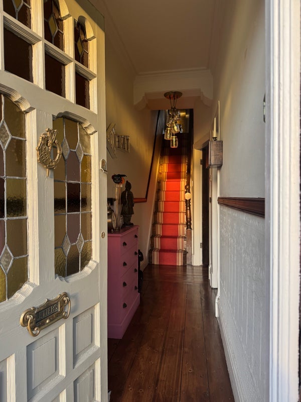 Room Ryecroft Road in Trafford