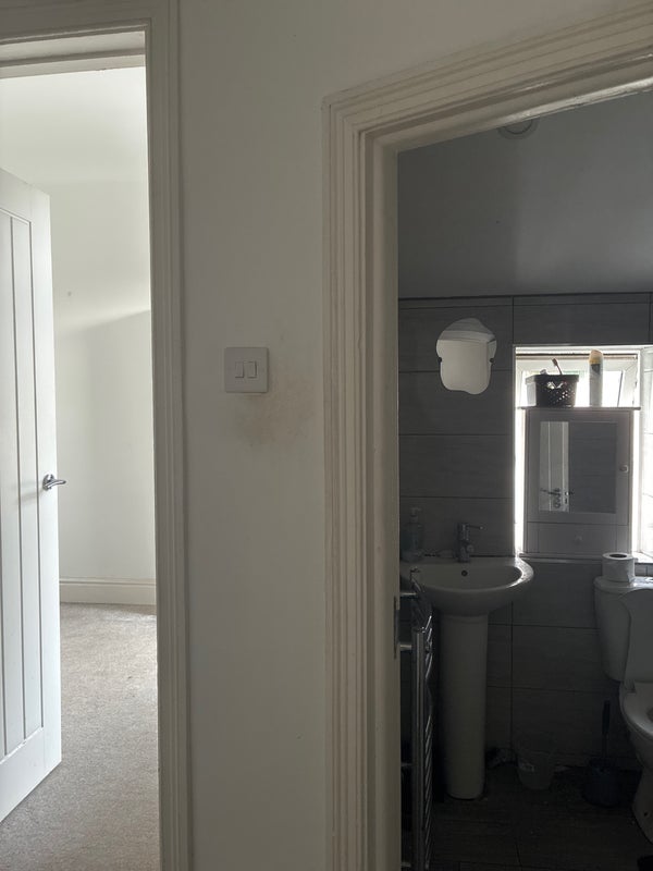 Room Llanishen Street in Cardiff