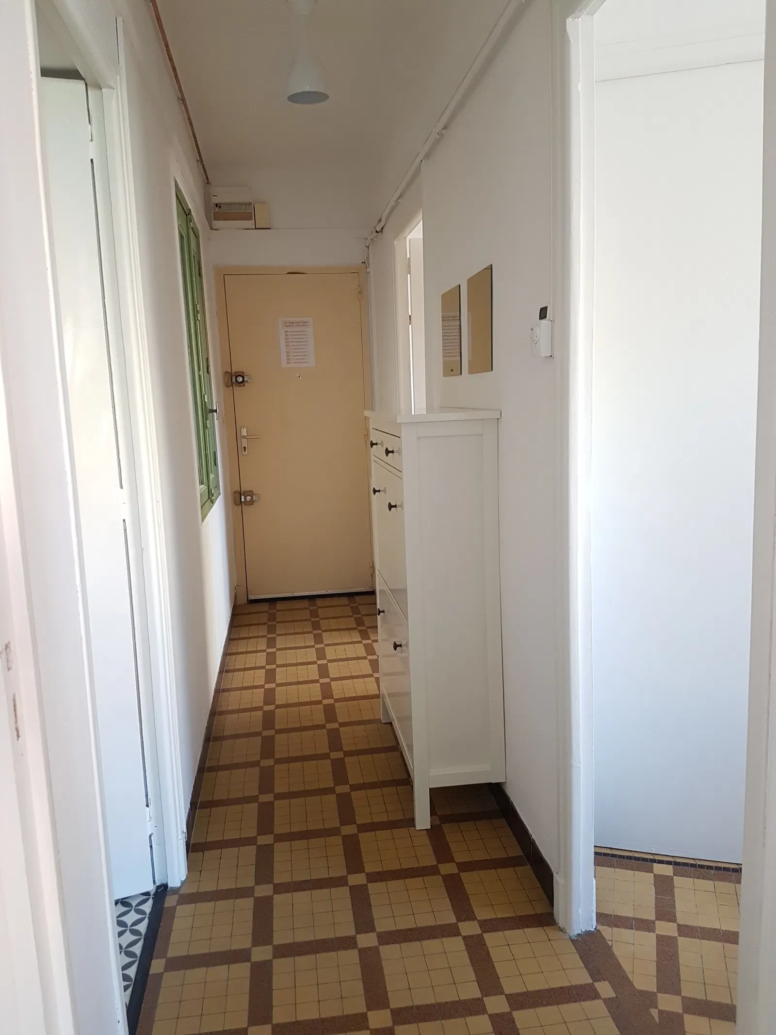 Room Rue Vincent Faïta in Nîmes