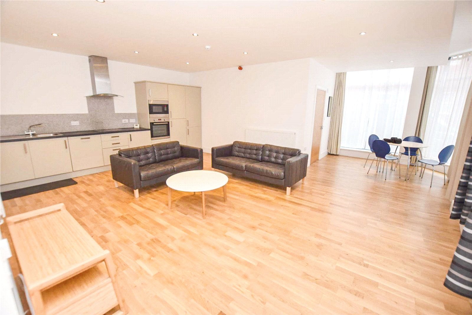 Flat Grafton Street in Trafford