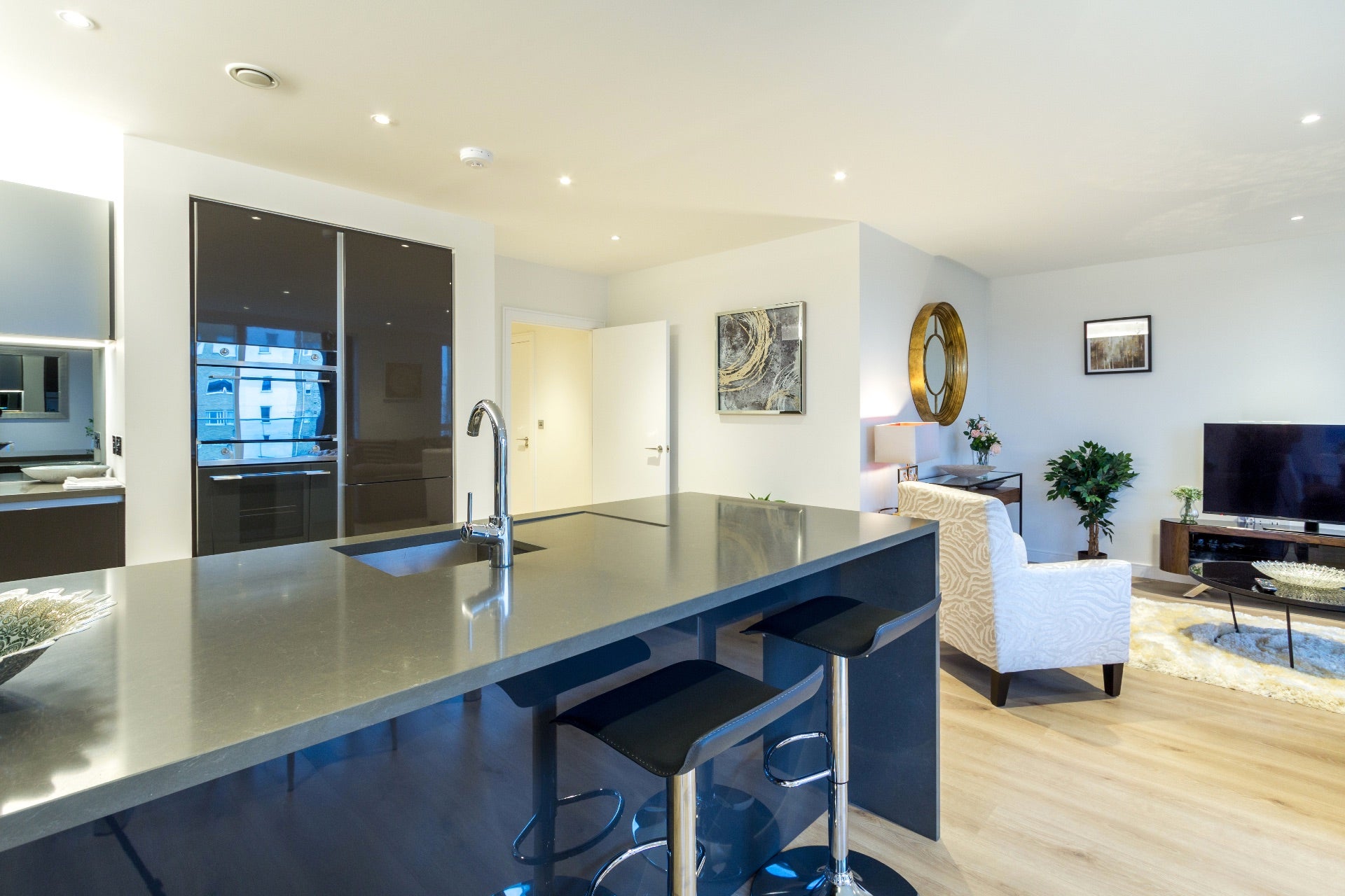 Flat Lionel Road South in Greater London