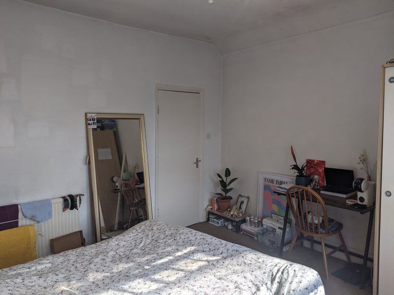 Room Tooting High Street in Greater London